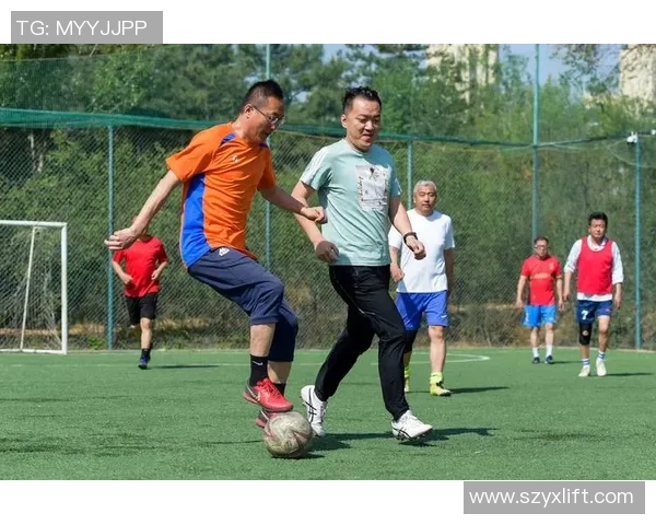 户县第六届足球星火杯精彩开赛 足球激情点燃夏日热情